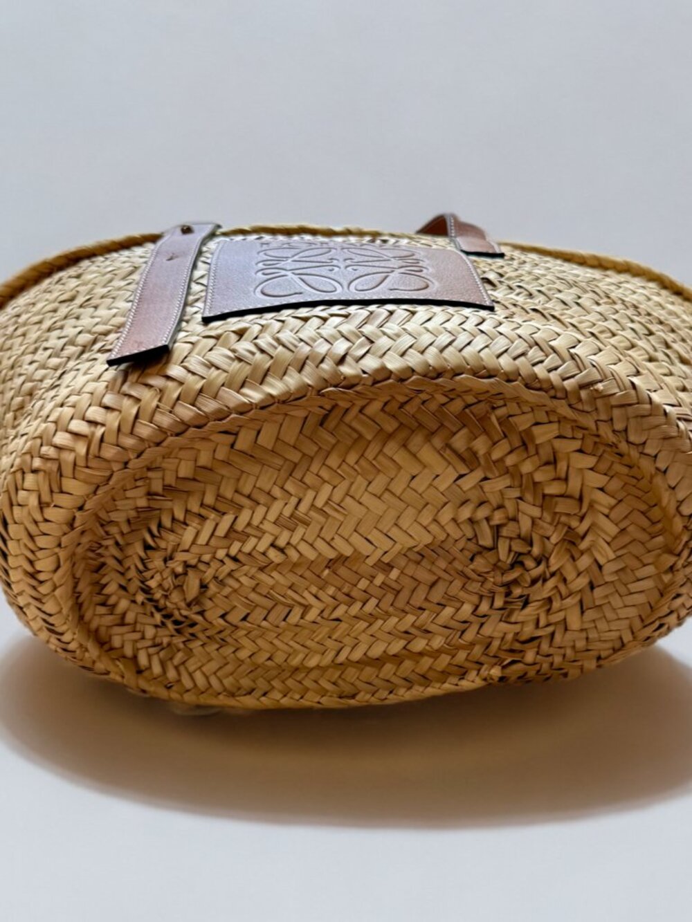 Loewe Anagram Large Palm Leaf Basket Handbag - Picture 4 of 10
